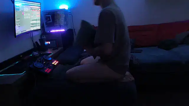 davidgntxxxxx online show from April 12, 2026, 10:35 pm