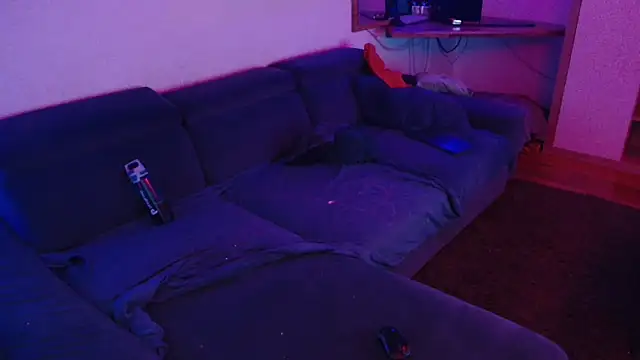 davidgntxxxxx online show from December 19, 2025, 6:32 pm