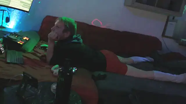 davidgntxxxxx online show from December 4, 2025, 7:02 pm