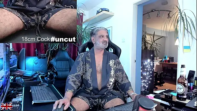 OnlineBossUK online show from December 22, 2025, 12:11 am