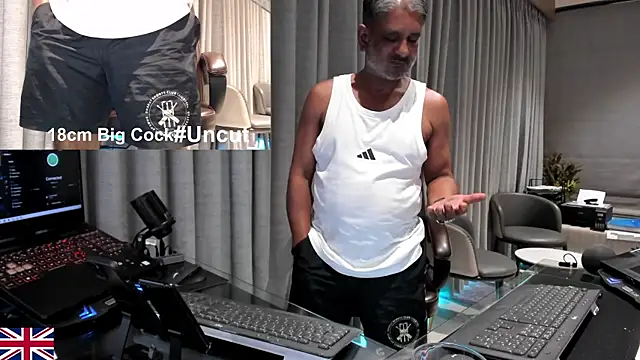 OnlineBossUK online show from May 10, 2026, 4:05 am