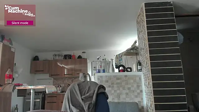 AndyHepburn online show from November 3, 2025, 1:37 pm