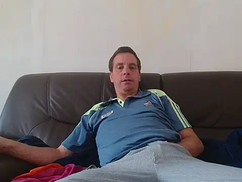 cloupefun online show from September 12, 2025, 11:43 am