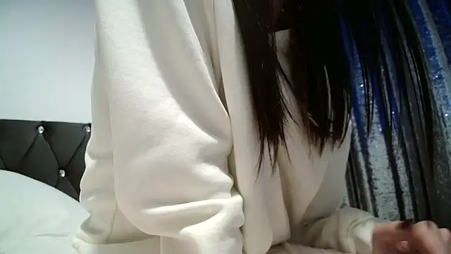 AaliyahLux online show from November 30, 2025, 2:18 pm