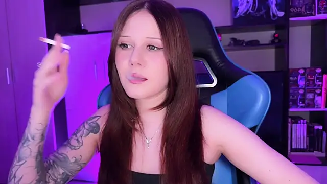 jasminevine online show from June 18, 2026, 7:19 pm