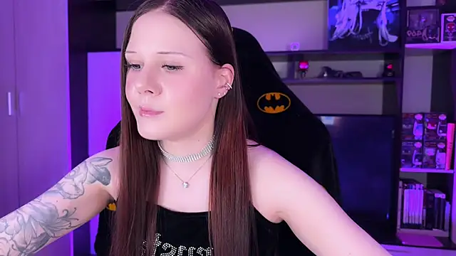 Snapshot of jasminevine chatting on February 3, 2026, 3:37 am jasminevine online show from February 3, 2026, 3:37 am