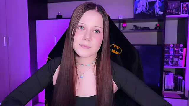 Snapshot of jasminevine chatting on April 4, 2026, 10:38 pm jasminevine online show from April 4, 2026, 10:38 pm