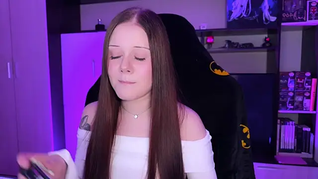 Snapshot of jasminevine chatting on March 28, 2026, 8:48 am jasminevine online show from March 28, 2026, 8:48 am