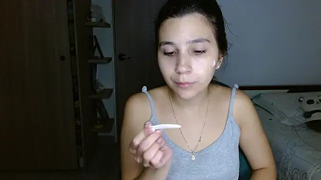 mia  lopez  online show from March 7, 2026, 5:47 am