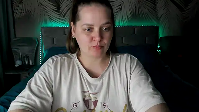 Snapshot of uliastar chatting on April 11, 2026, 1:59 pm uliastar online show from April 11, 2026, 1:59 pm