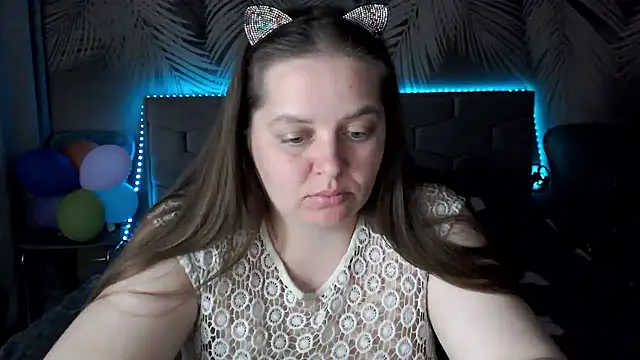 Snapshot of uliastar chatting on June 5, 2026, 6:52 am uliastar online show from June 5, 2026, 6:52 am