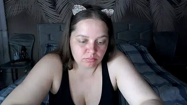 Snapshot of uliastar chatting on July 20, 2026, 6:32 am uliastar online show from July 20, 2026, 6:32 am