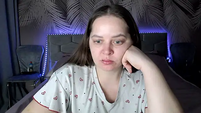 uliastar online show from January 8, 2026, 6:30 am