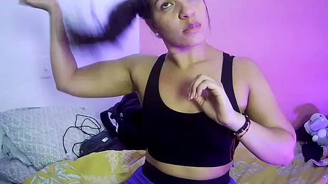 gatubelahot online show from February 12, 2026, 3:06 am