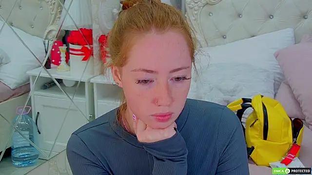 TinaBrook online show from September 12, 2025, 3:50 am