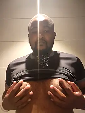 douksm online show from March 7, 2025, 8:45 am