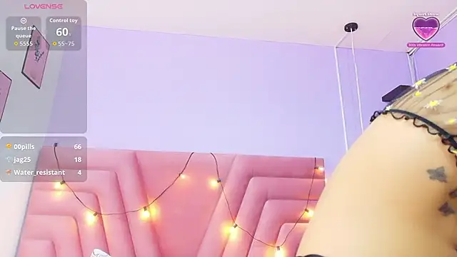 kinkylittlegirll online show from February 26, 2026, 2:44 am