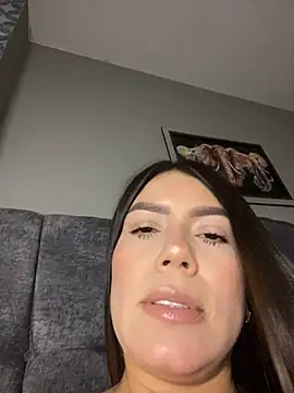 Snapshot of martina_contreras chatting on June 5, 2026, 5:12 am martina contreras online show from June 5, 2026, 5:12 am