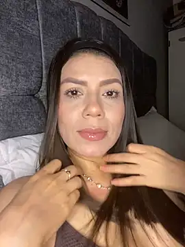 Snapshot of martina_contreras chatting on May 9, 2026, 4:05 am martina contreras online show from May 9, 2026, 4:05 am