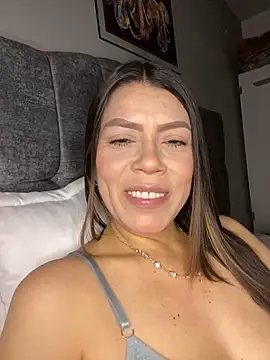 Snapshot of martina_contreras chatting on May 11, 2026, 5:20 am martina contreras online show from May 11, 2026, 5:20 am
