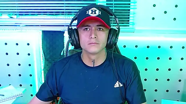 Darko0717 online show from December 5, 2025, 1:49 am