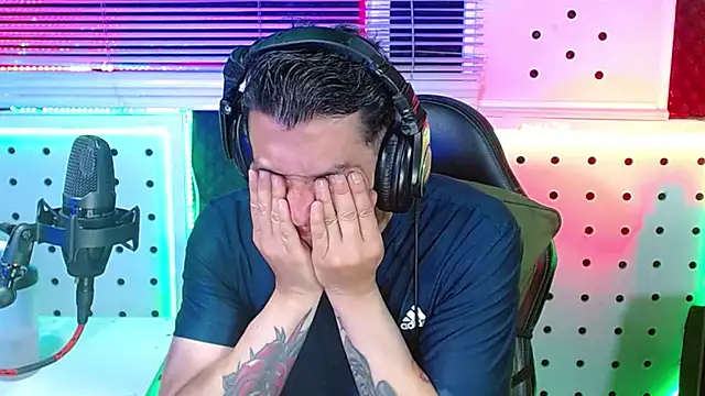 Snapshot of Darko0717 chatting on January 17, 2026, 2:15 am Darko0717 online show from January 17, 2026, 2:15 am