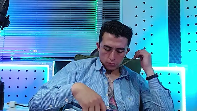 Darko0717 online show from April 3, 2026, 1:56 am