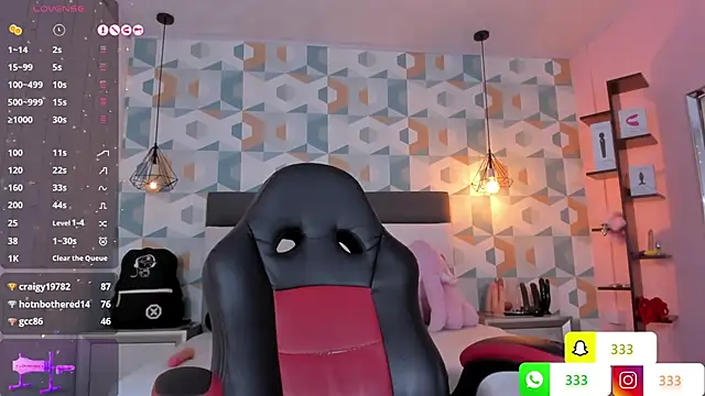 LIA ROUX1 online show from March 10, 2025, 9:01 am