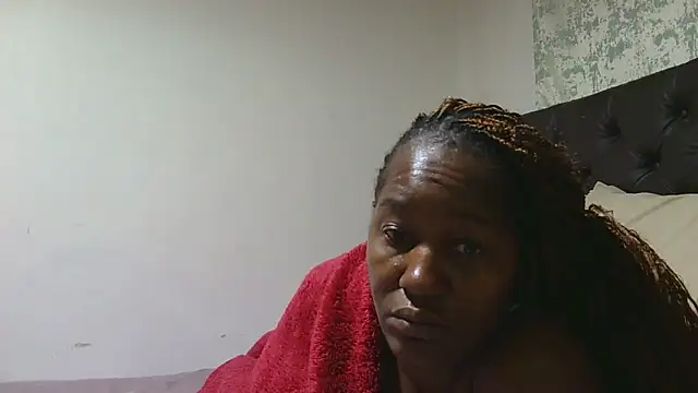 Snapshot of sluttylaura21 chatting on April 13, 2026, 11:20 pm sluttylaura21 online show from April 13, 2026, 11:20 pm