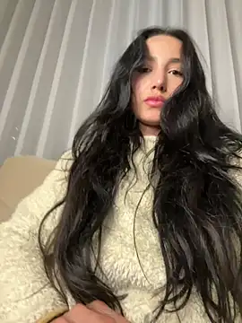 Snapshot of EvaMoet chatting on December 9, 2024, 5:40 am EvaMoet online show from December 9, 2024, 5:40 am