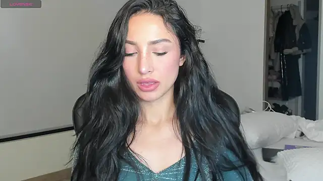 Snapshot of EvaMoet chatting on March 6, 2025, 6:41 am EvaMoet online show from March 6, 2025, 6:41 am