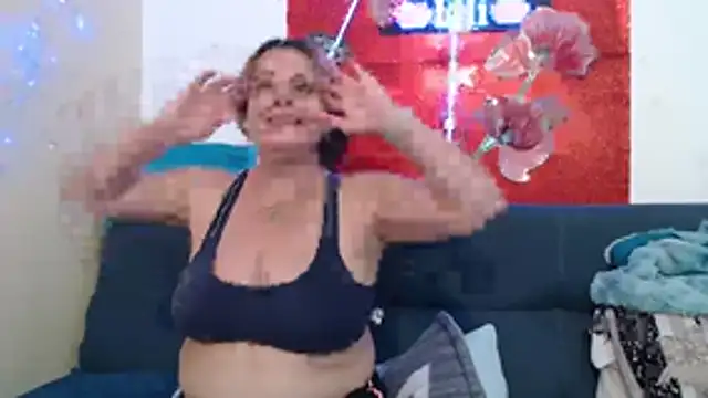 Snapshot of liliimilf chatting on March 10, 2026, 2:10 pm liliimilf online show from March 10, 2026, 2:10 pm