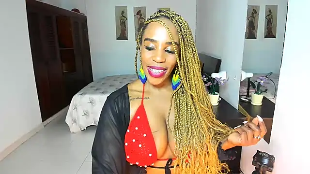 TAYLORR778 online show from February 5, 2026, 2:02 pm