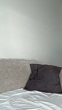 Mia Roxie online show from November 17, 2025, 3:10 am