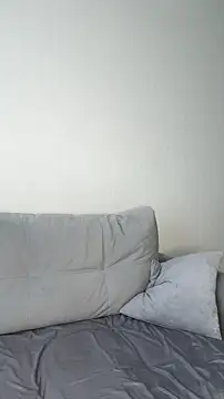 Snapshot of Mia_Roxie chatting on February 7, 2026, 4:42 am Mia Roxie online show from February 7, 2026, 4:42 am