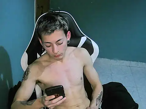 Snapshot of Jughead_16 chatting on September 15, 2025, 3:07 am Jughead 16 online show from September 15, 2025, 3:07 am