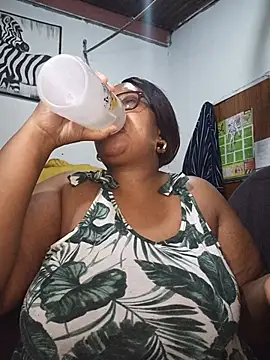 YELLOW BONE online show from July 23, 2026, 8:49 pm