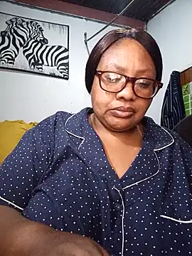 YELLOW BONE online show from July 12, 2026, 8:09 pm