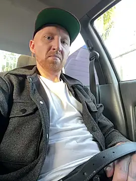 Snapshot of b1gd1ckg1nger86 chatting on December 27, 2024, 12:07 am b1gd1ckg1nger86 online show from December 27, 2024, 12:07 am