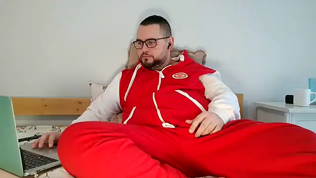 Snapshot of cutie_ben chatting on February 16, 2025, 11:38 am cutie ben online show from February 16, 2025, 11:38 am