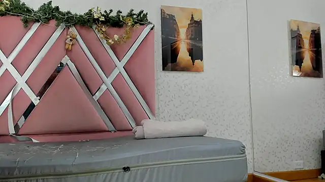 veronica salas online show from December 21, 2025, 11:34 am