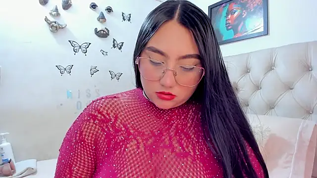 NayaWayne online show from June 12, 2026, 5:10 pm