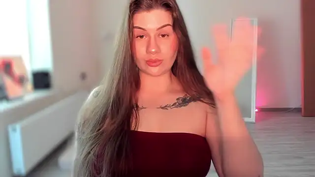 JuicyHelenX online show from May 19, 2026, 3:19 pm