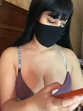 Snapshot of Taimaaa chatting on January 20, 2025, 9:35 am Taimaaa online show from January 20, 2025, 9:35 am