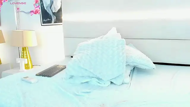 TaylorEvanss online show from May 27, 2026, 1:57 am