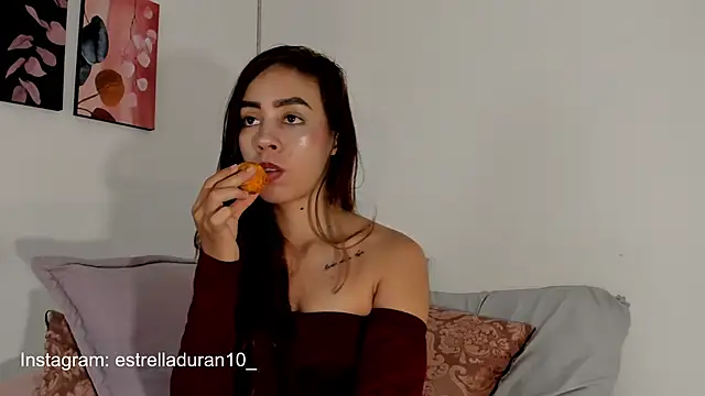 Snapshot of Estrella_Duran chatting on January 30, 2025, 10:41 pm Estrella Duran online show from January 30, 2025, 10:41 pm