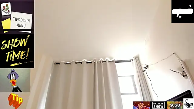 Snapshot of JohanyLatino chatting on March 12, 2025, 5:28 pm JohanyLatino online show from March 12, 2025, 5:28 pm