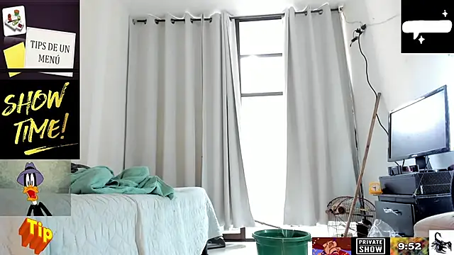 Snapshot of JohanyLatino chatting on March 4, 2025, 2:32 pm JohanyLatino online show from March 4, 2025, 2:32 pm