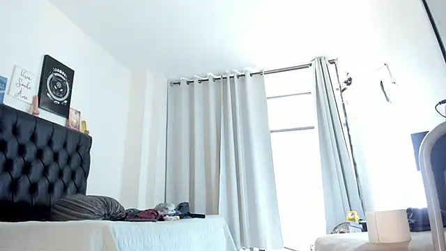 Snapshot of JohanyLatino chatting on March 2, 2025, 6:13 pm JohanyLatino online show from March 2, 2025, 6:13 pm