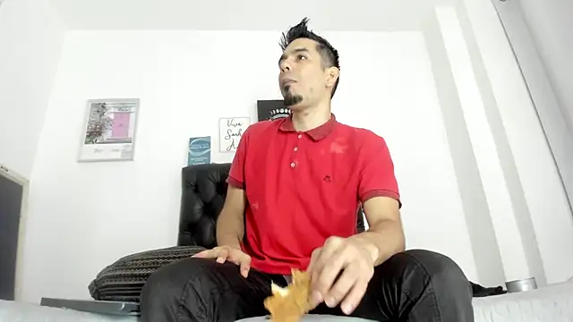 Snapshot of JohanyLatino chatting on March 9, 2025, 4:00 pm JohanyLatino online show from March 9, 2025, 4:00 pm